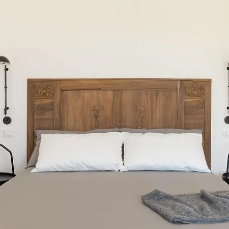 Semesterbostad Pomes